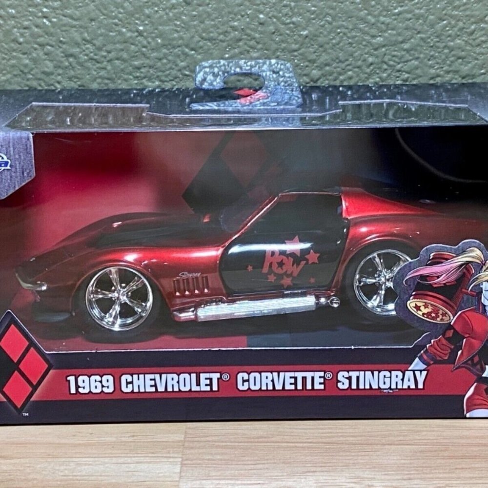 Jada 1969 Chevrolet Corvette Stingray DC Hollywood Rides Die-cast 1:32 NIP 2022